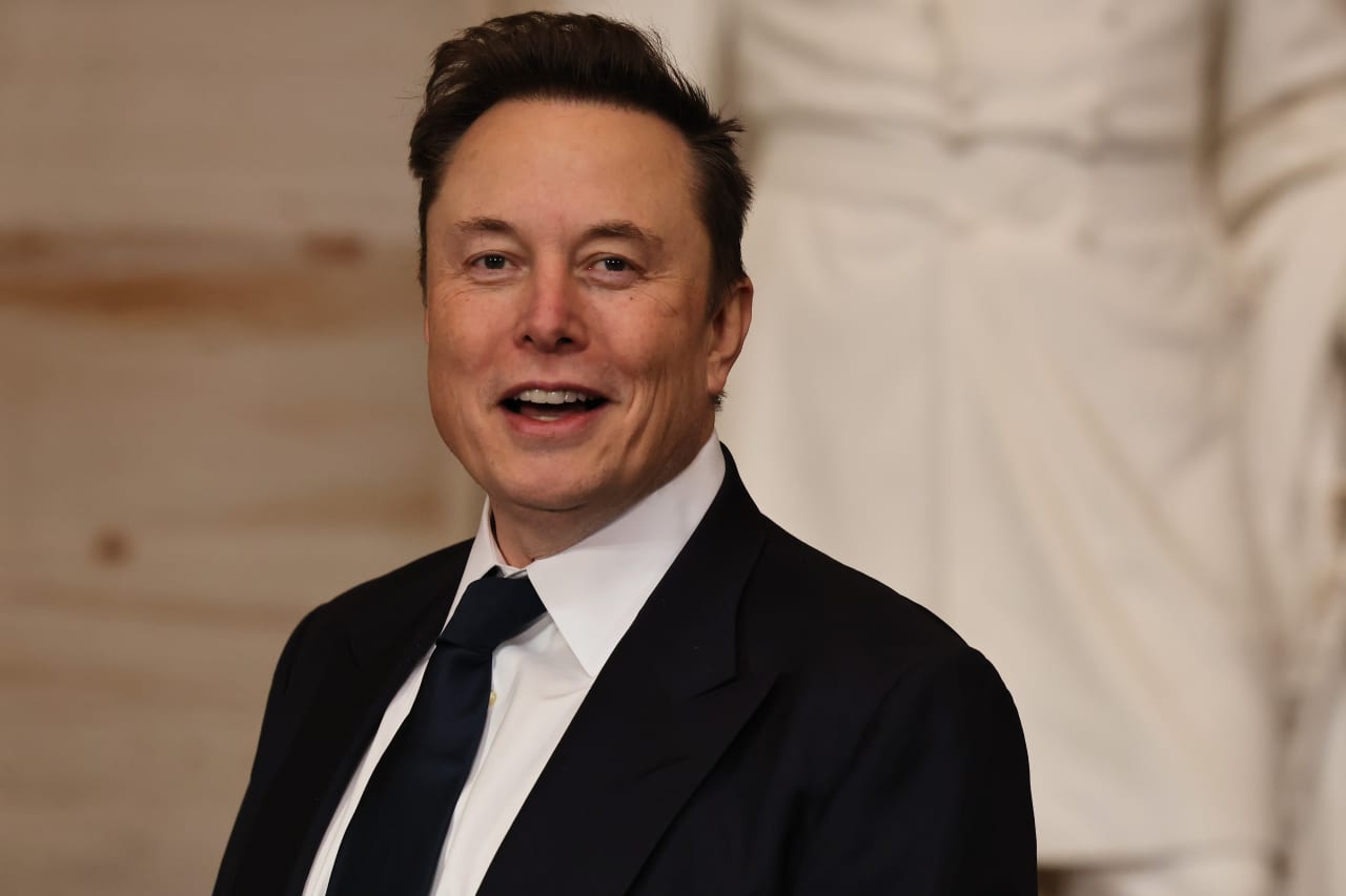 Musk says SpaceX landed a $40 billion debt deal — and forecasts doom for some AI rivals — MarketWatch, Singapore Technology news