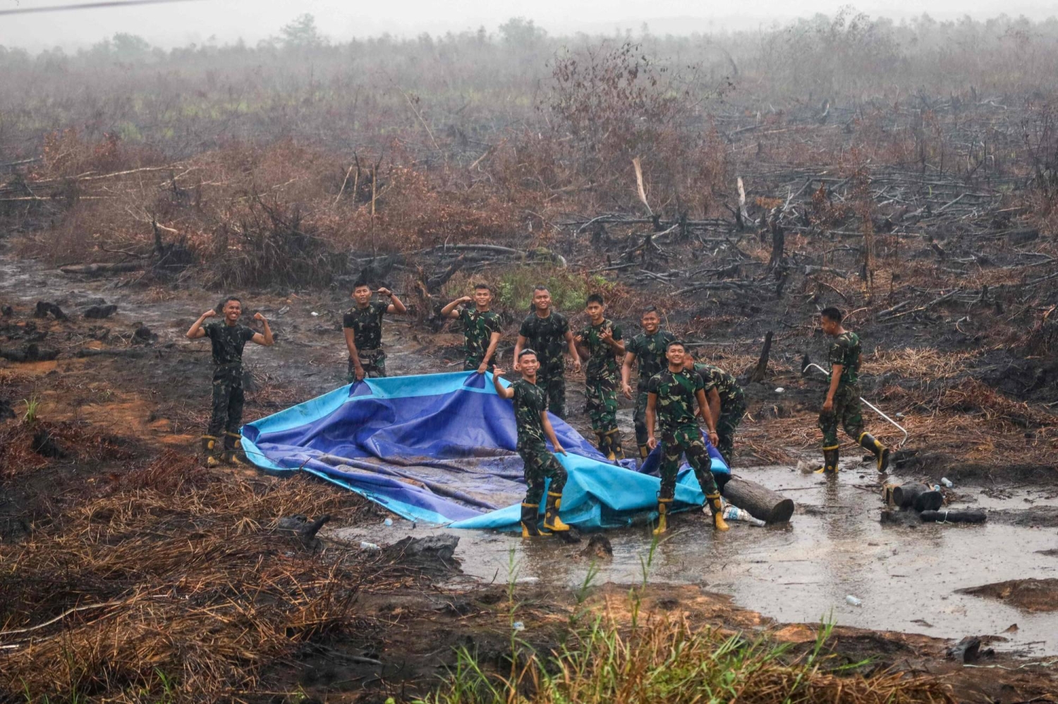  Indonesia rain set to ease toxic haze in Singapore and Malaysia  — Japan Times